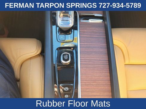 Certified 2023 Volvo XC60 B5 Ultimate w/ Protection Package image 28