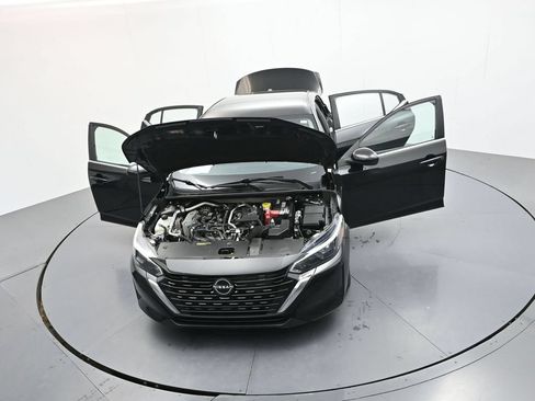 Used 2024 Nissan Sentra SV FWD image 41