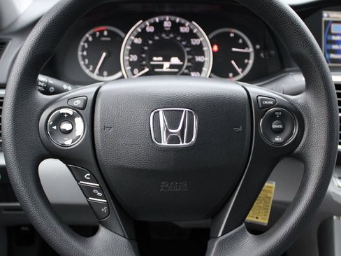 Used 2013 Honda Accord LX image 28
