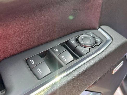 Used 2024 Chevrolet Silverado 1500 LTZ AWD/4WD image 12
