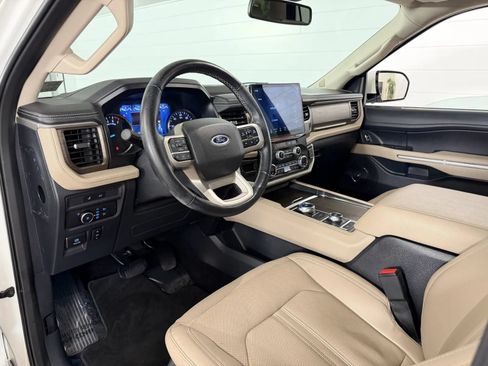 Used 2022 Ford Expedition Max Limited AWD/4WD image 10