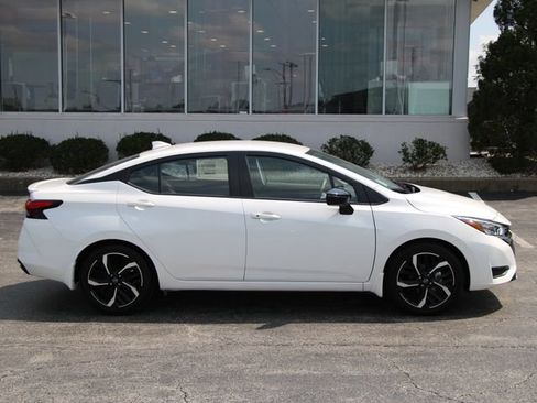 Certified 2025 Nissan Versa SR w/ Trunk Package FWD image 10