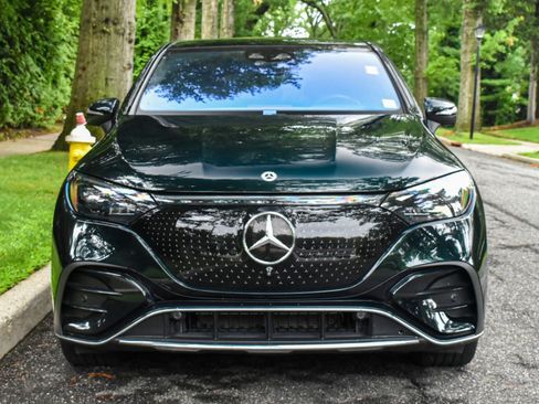 Used 2023 Mercedes-Benz EQE 500 4MATIC SUV image 11