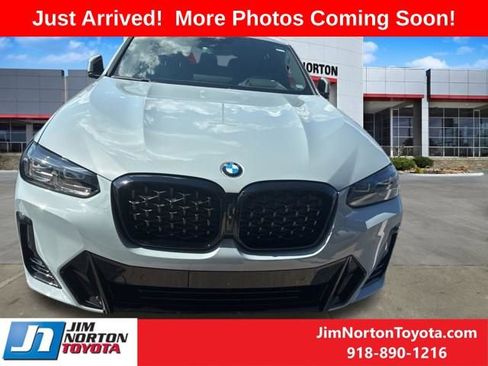 Used 2024 BMW X4 xDrive30i w/ Premium Package AWD/4WD image 2