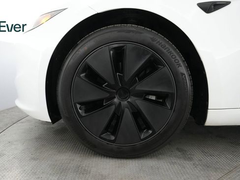 Used 2025 Tesla Model 3 Long Range image 19
