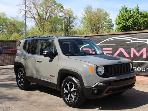 Used 2020 Jeep Renegade Trailhawk w/ Cold Weather Group AWD/4WD image 4