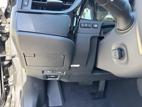 New 2025 Lexus ES 350 w/ Premium Package image 31