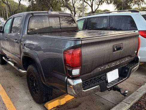Used 2021 Toyota Tacoma SR5 RWD image 8