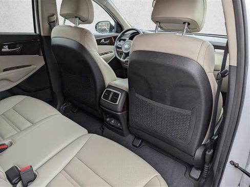 Used 2017 Kia Sorento EX w/ EX Premium Package image 28