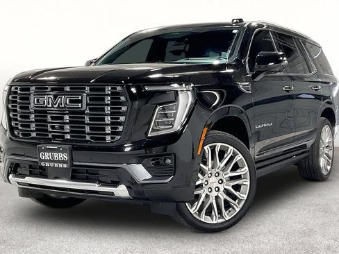 Used 2025 GMC Yukon Denali Ultimate AWD/4WD image 14