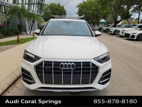 Used 2023 Audi Q5 2.0T Premium w/ Convenience Package AWD/4WD image 3