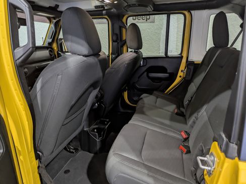 Used 2019 Jeep Wrangler Unlimited Sport S image 11