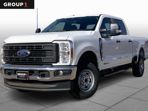 New 2026 Ford F350 XL w/ FX4 Off-Road Package AWD/4WD image 1