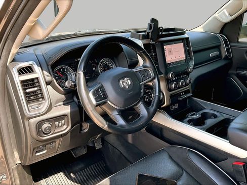 Used 2022 RAM 1500 Laramie AWD/4WD image 16
