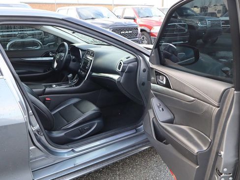 Used 2021 Nissan Maxima 3.5 SV w/ Floor Mat Group image 12