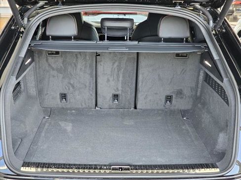 New 2025 Audi RS Q8 performance image 7