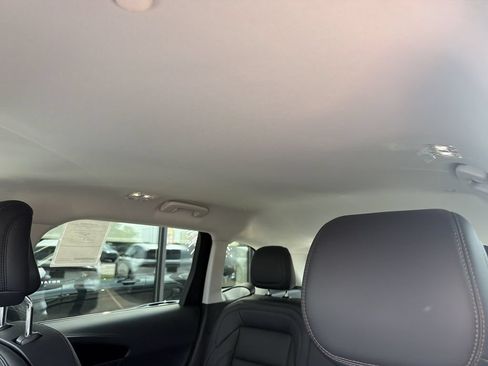 New 2026 Lincoln Nautilus Premier w/ Jet Appearance Package AWD/4WD image 11