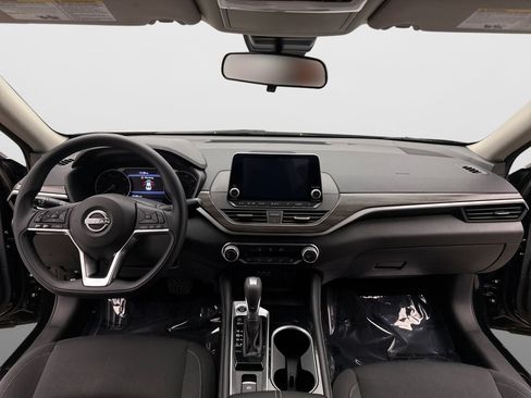 Used 2023 Nissan Altima 2.5 SV AWD/4WD image 15