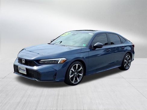 Used 2025 Honda Civic Sport Touring image 8