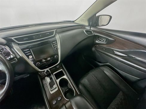 Used 2019 Nissan Murano Platinum image 12