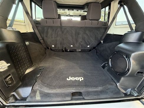 Used 2013 Jeep Wrangler Unlimited Sahara w/ Connectivity Group AWD/4WD image 46