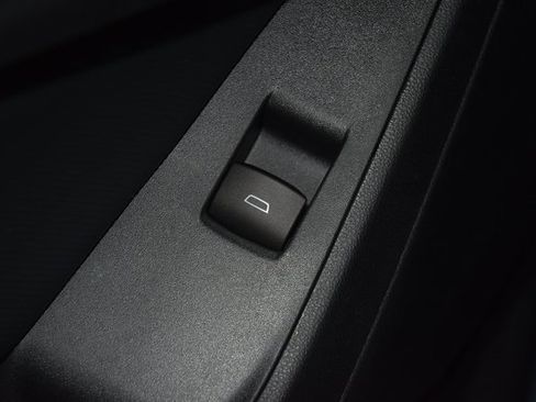 New 2026 Chevrolet Equinox LT w/ Convenience Package II image 44