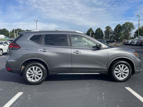 Used 2020 Nissan Rogue SV AWD/4WD image 8