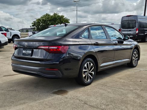 Used 2024 Volkswagen Jetta S FWD image 3