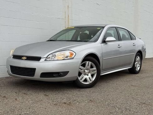 Used 2011 Chevrolet Impala LT FWD image 1