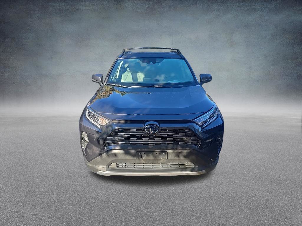 Used 2020 Toyota RAV4 Limited AWD/4WD image 3