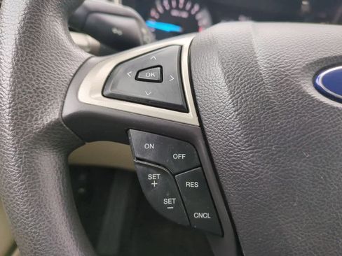 Used 2014 Ford Fusion SE image 24