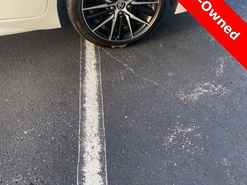 Used 2024 Toyota Camry SE image 5