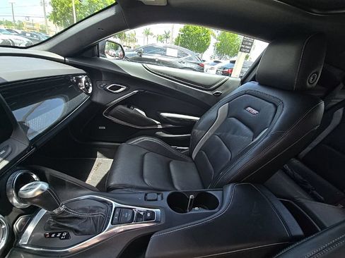 Used 2020 Chevrolet Camaro SS RWD image 20