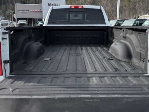 Used 2024 RAM 3500 Tradesman w/ Chrome Appearance Group image 5