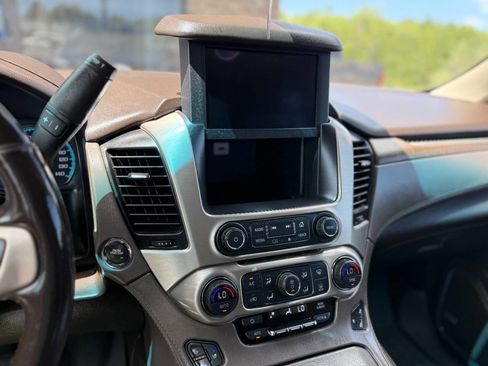 Used 2018 GMC Yukon Denali image 14