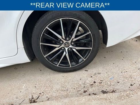 Used 2016 Toyota Camry XLE image 4