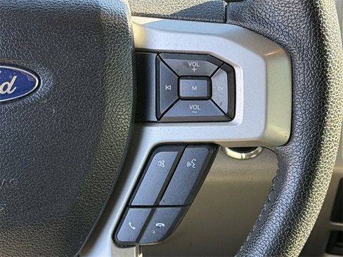 Used 2016 Ford F150 Lariat image 16