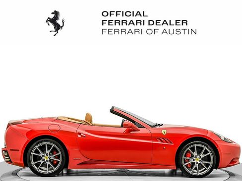Certified 2010 Ferrari California RWD image 9
