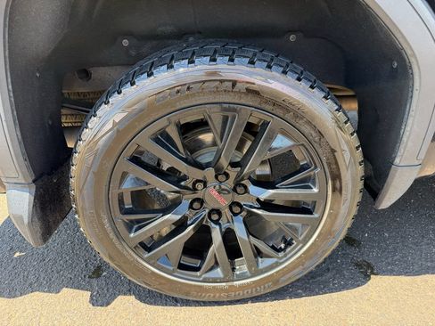 Used 2021 GMC Sierra 1500 Denali w/ Denali Ultimate Package AWD/4WD image 12