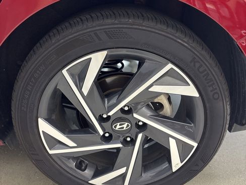 Used 2025 Hyundai Elantra Sport FWD image 11