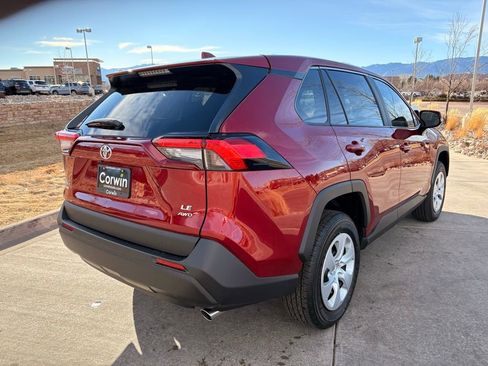 Used 2025 Toyota RAV4 LE image 7