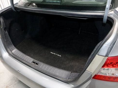 Used 2014 Nissan Sentra SV FWD image 14