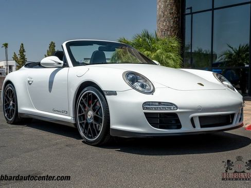 Used 2012 Porsche 911 Cabriolet image 10