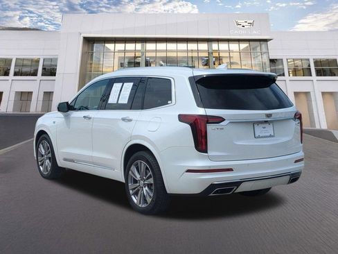 Certified 2023 Cadillac XT6 Premium Luxury FWD image 7