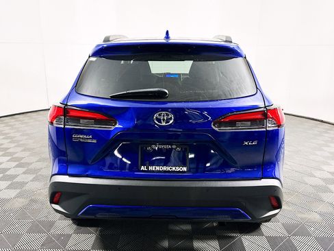 Used 2023 Toyota Corolla Cross XLE w/ Convenience Package image 4