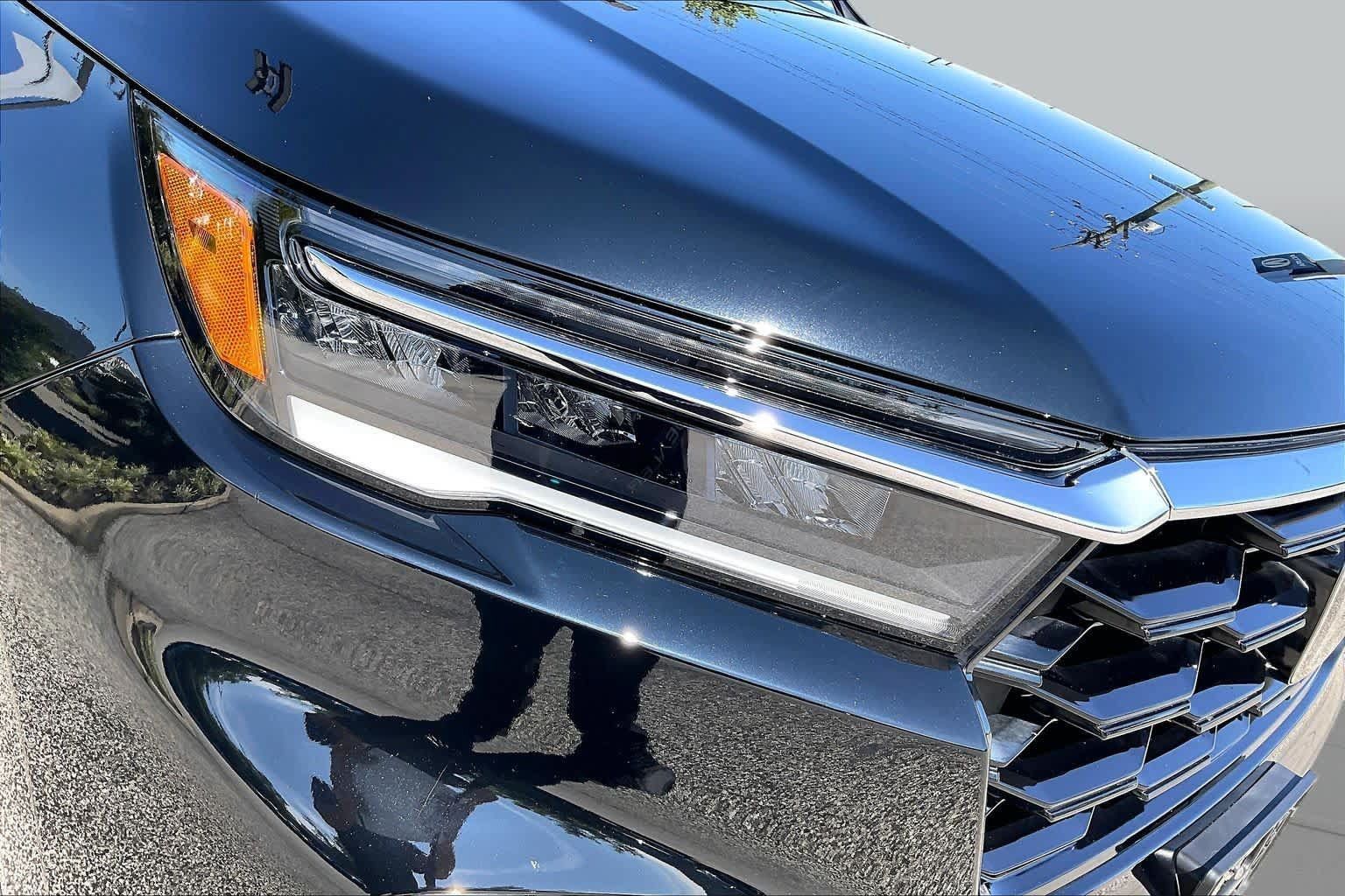 Used 2023 Honda Pilot Touring image 26