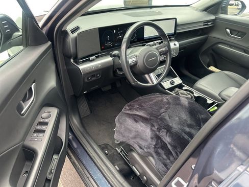 Used 2024 Hyundai Kona Limited image 16