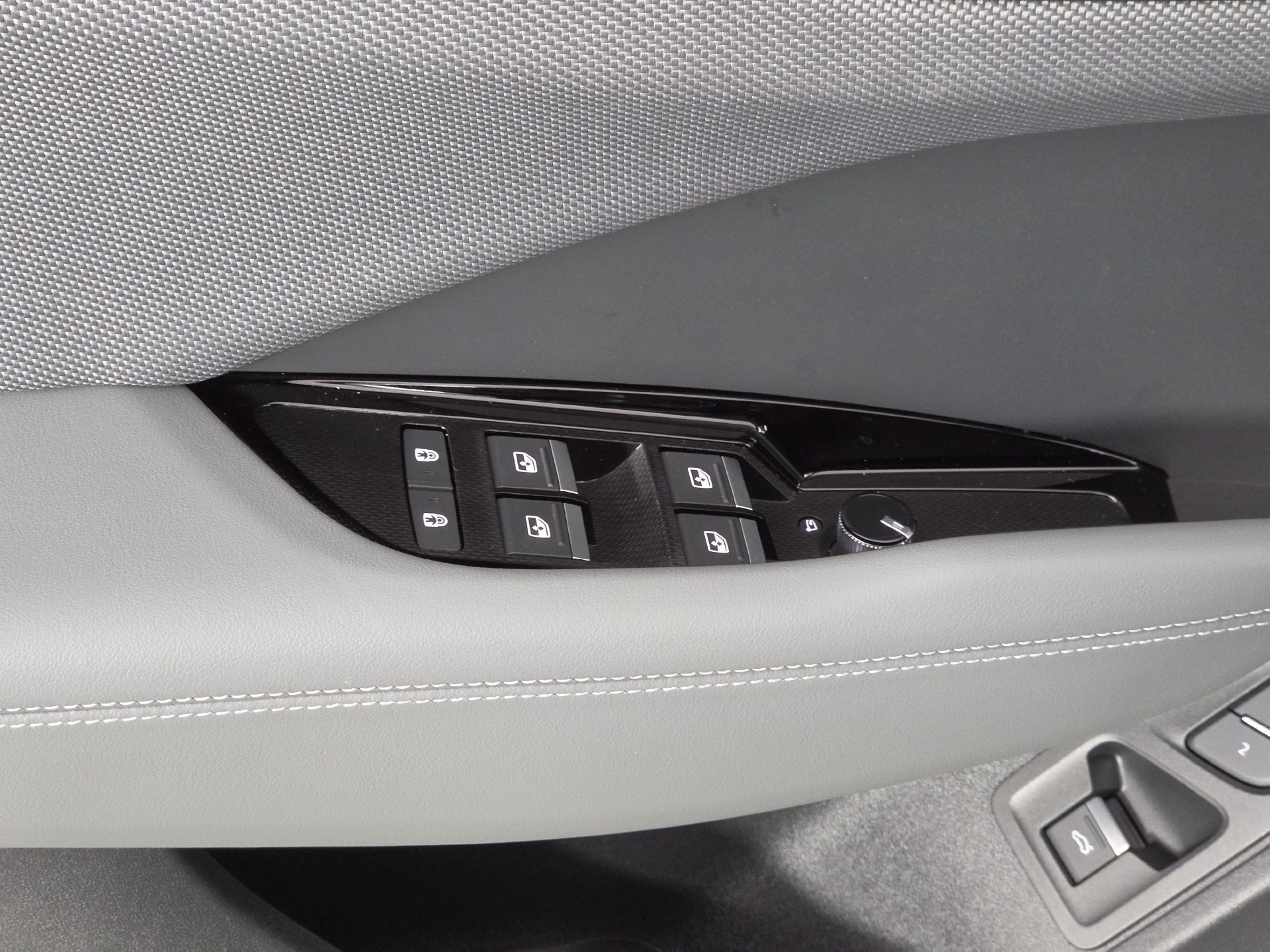 New 2026 Audi Q3 quattro 2.0T AWD/4WD image 11