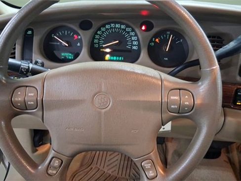 Used 2004 Buick Le Sabre Custom image 13