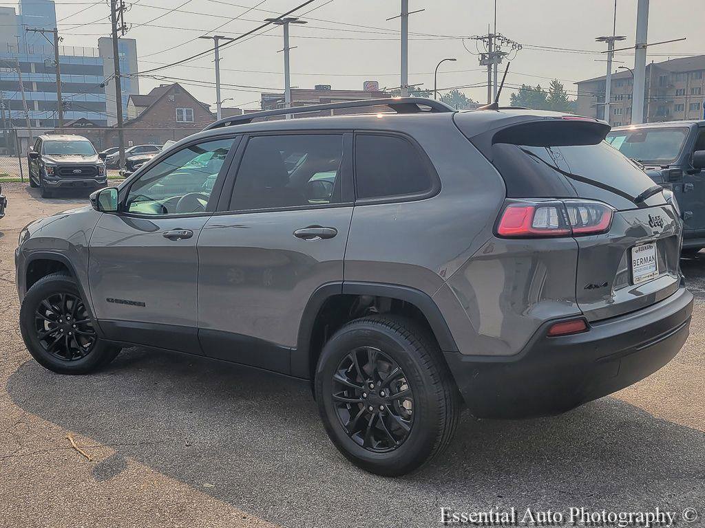 Certified 2023 Jeep Cherokee Altitude Lux AWD/4WD image 10